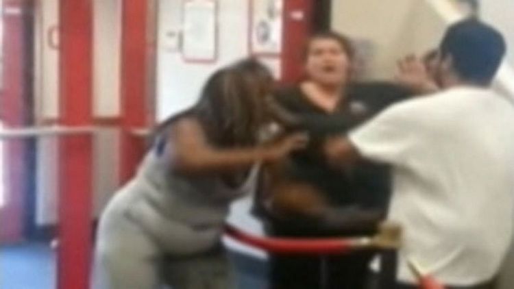 abc_wabc_commack_chuck_e_cheese_brawl_ll_130815_16x9_992_1_