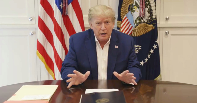 2020-10-03T232508Z_1757869472_RC2BBJ9TPE38_RTRMADP_3_HEALTH-CORONAVIRUS-TRUMP_1_